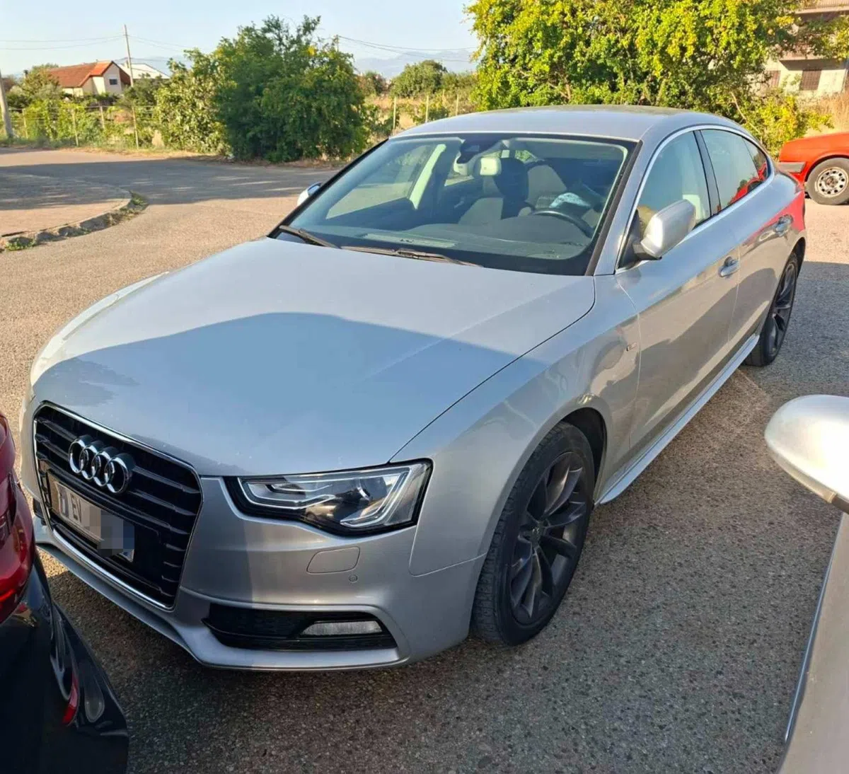 Policija oduzela vozilo od Podgoričanina: Falsifikovao registarske table na Audiju A5