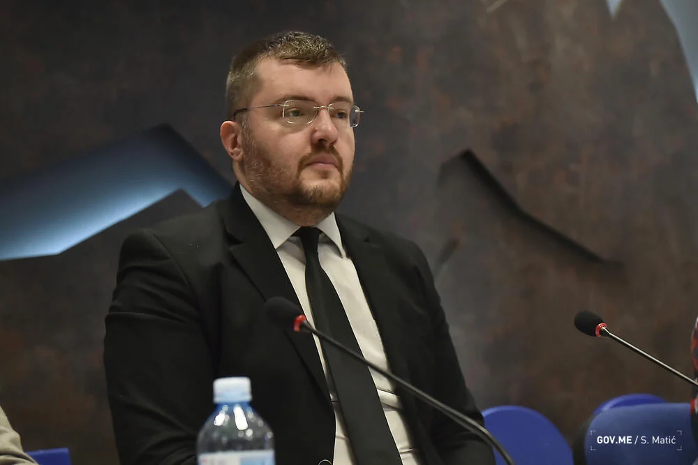 Demokratija je kad zakon važi i za političare: Koprivica o tvrdnjama da bi provjera integriteta „ukinula demokratiju"