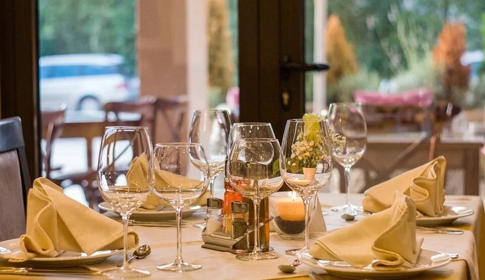 Ugostitelji Budve: Podržavamo borbu protiv sive ekonomije, ali ne na štetu urednih poslodavaca
