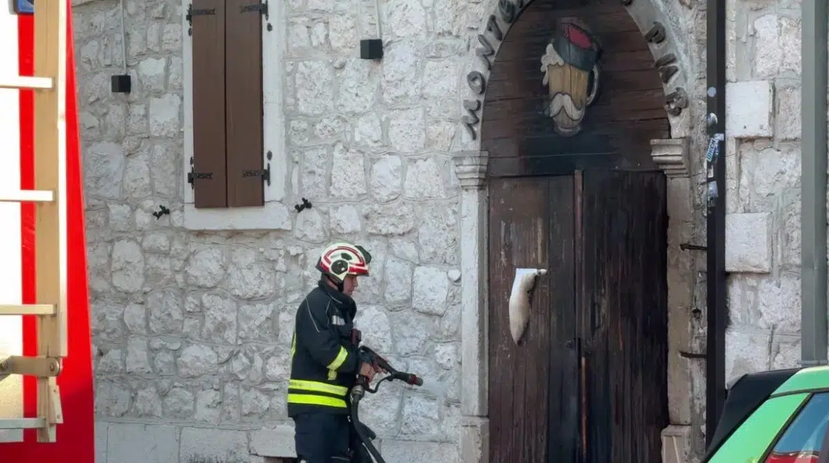 Uhapšena Nikšićanka, osumnjičena da je jutros izazvala požar na ugostiteljskom objektu