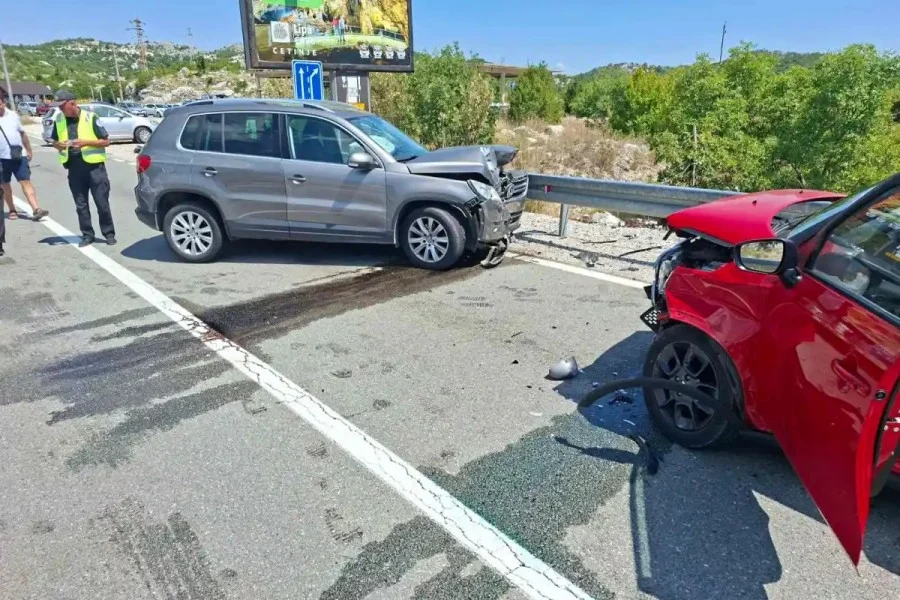 Sudar tri automobila na Očinićima, povrijeđene tri osobe