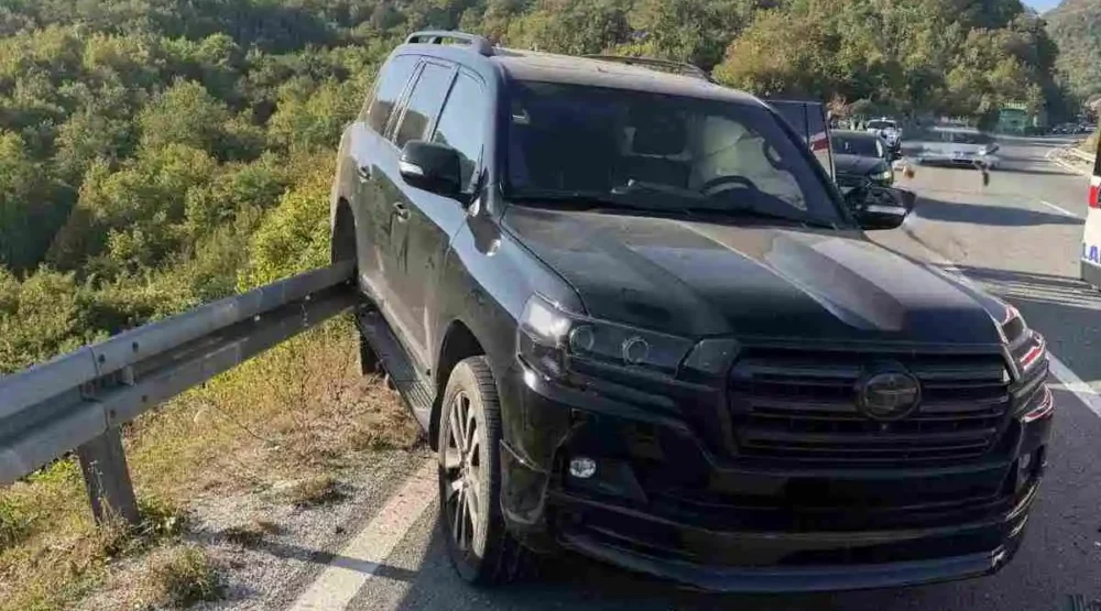 Četiri vozila učestvovala u udesu na Obzovici, nekoliko osoba lakše povrijeđeno