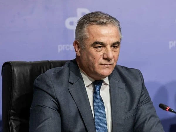 SAMO BAHATO: Bivši direktor putovao o trošku ZZZCG, dok su ga u Podgorici čekala dva stana