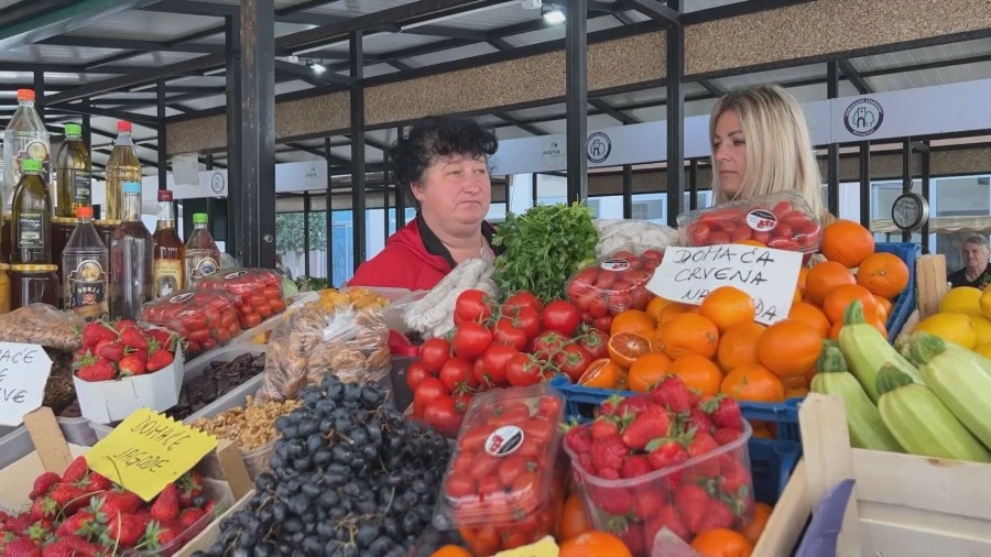 Porasle cijene na PG pijacama: Kupci misle da je roba kvalitetnija nego kod znatno jeftinijih trgovačkih lanaca