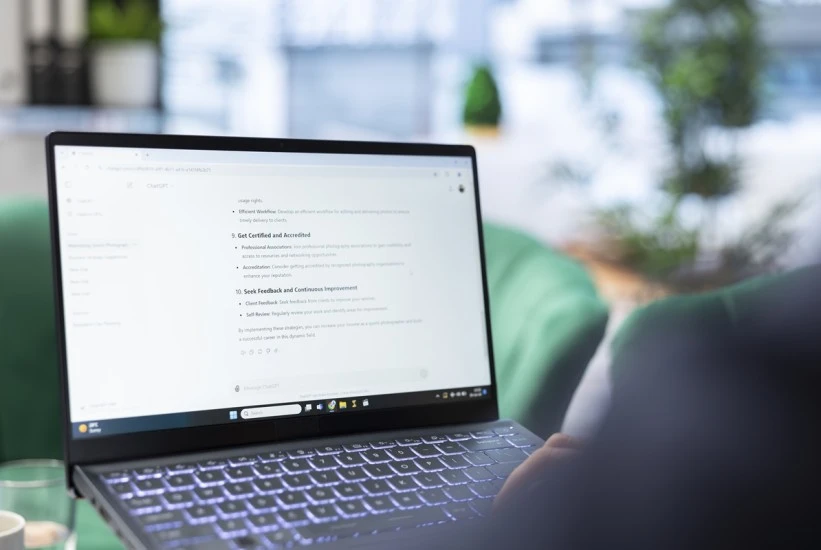 Pazite šta unosite u ChatGPT: Povjerljivi podaci mogu završiti pred sudom ili na Google-u