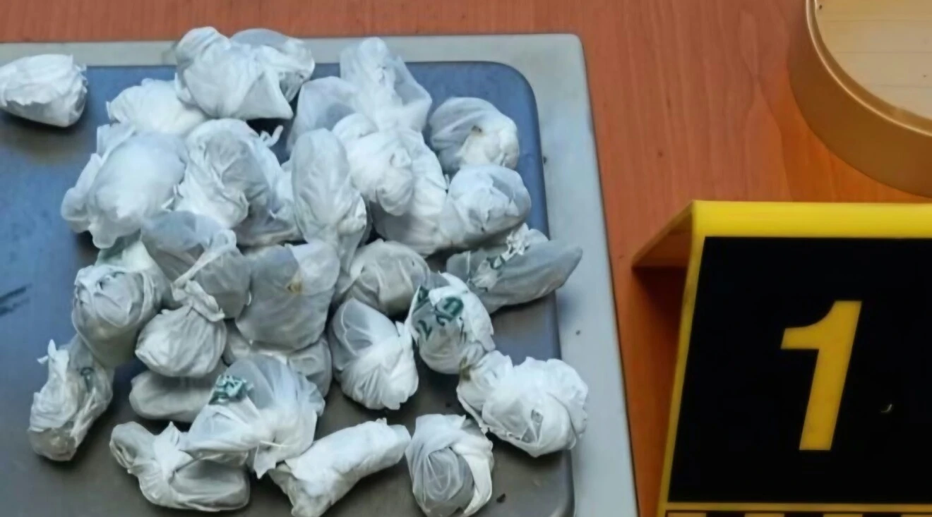 Rožaje: Krivična prijava protiv maloljetnice kod koje je pronađeno 35 pakovanja marihuane