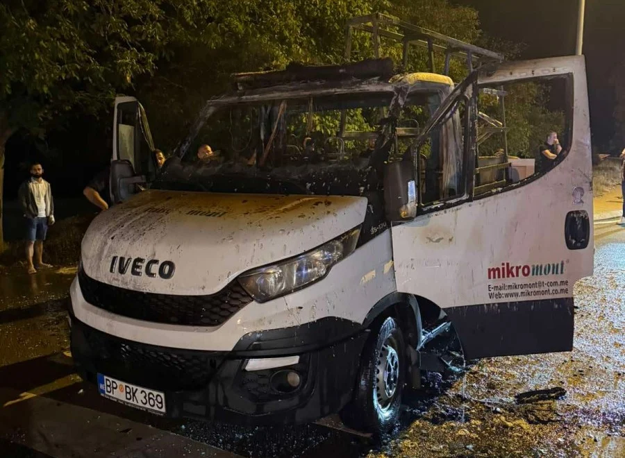 Požar na teretnom vozilu u vožnji, na licu mjesta i policija