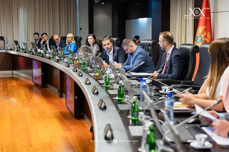 Vlada usvojila niz odluka vezanih za reformu javnih finansija, vizni režim i ulaganja u željeznicu