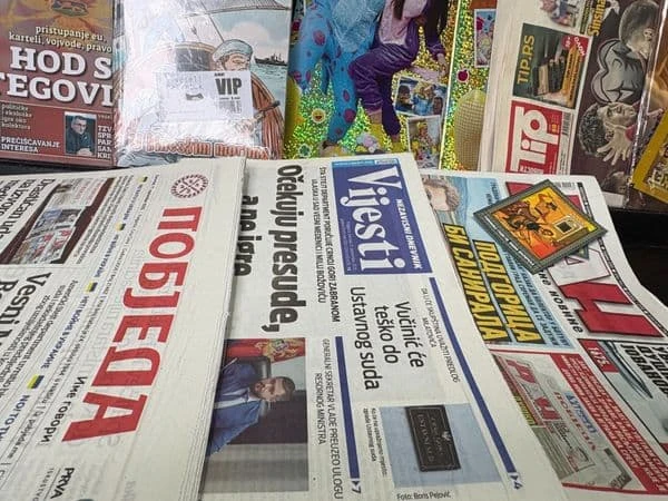 Mediji pisali Satleru: Sprovođenje Euro modela bez državne podrške može dovesti do otpuštanja novinara i gašenja štampanih medija