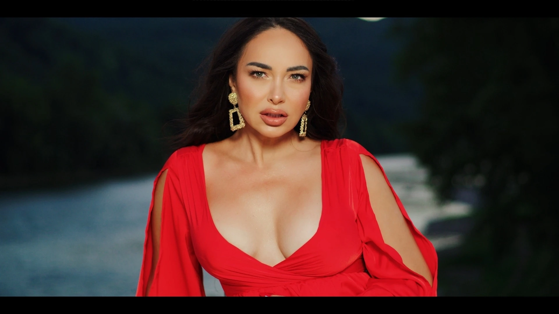 J.A. Lena predstavila megahit "Alta Gama": Novac može da kupi luksuz, ali ne i karakter (VIDEO)
