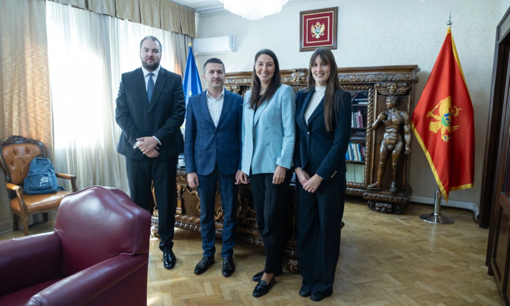 Pejović sa Kirher: Saobraćajna povezanost i održivi turizam važni za evropsku budućnost Crne Gore