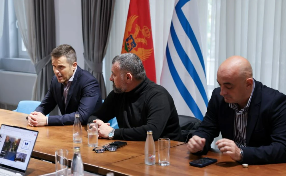 Mujović sa delegacijom Univerziteta Crne Gore: Podrška projektima koji unapređuju kampus i kvalitet života u Podgorici