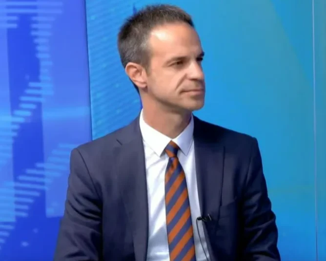 Mugoša: Da je Vlada u potpunosti smanjila akcize, benzin bi bio jeftiniji 30, a dizel 15 centi