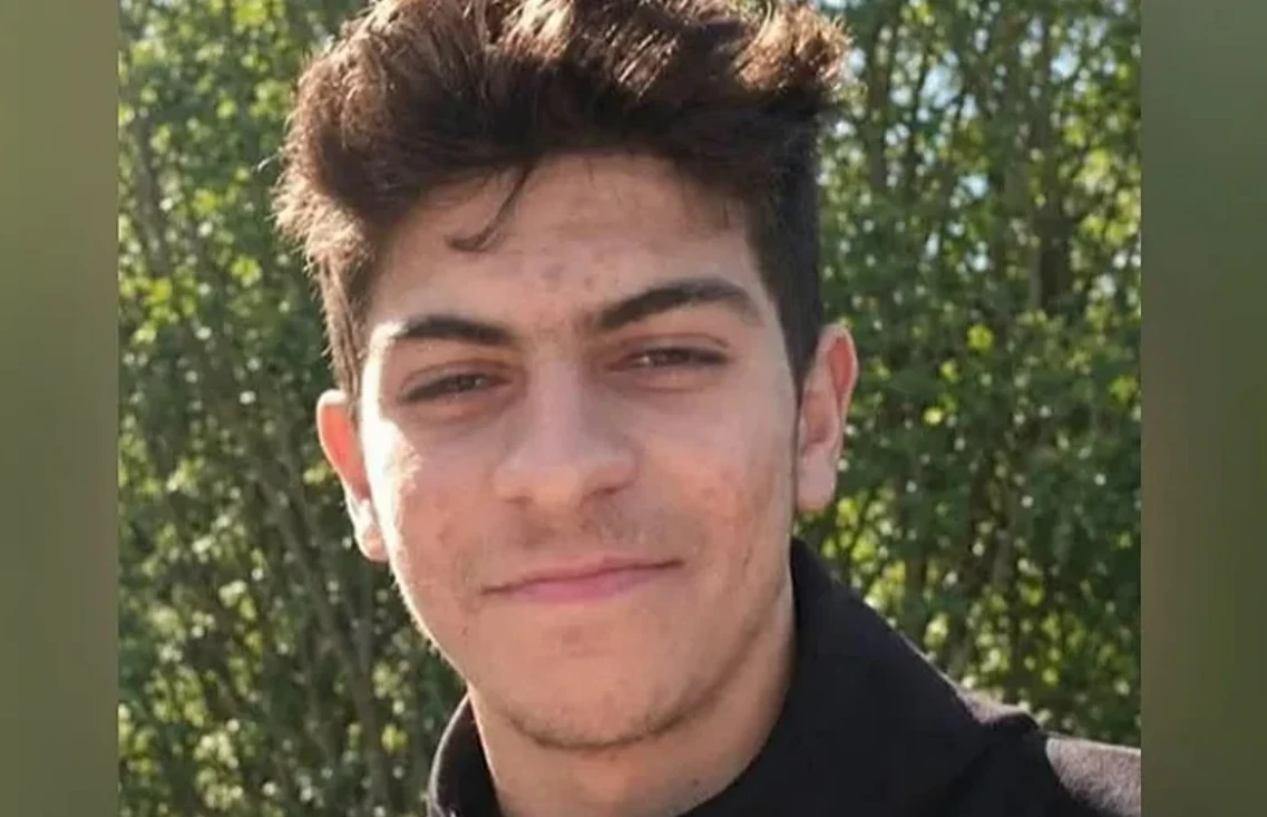 Teroristički napad na ambasadu Izraela u Beogradu izveo je Dario Nikolić (18), porodica prethodno prijavila nestanak