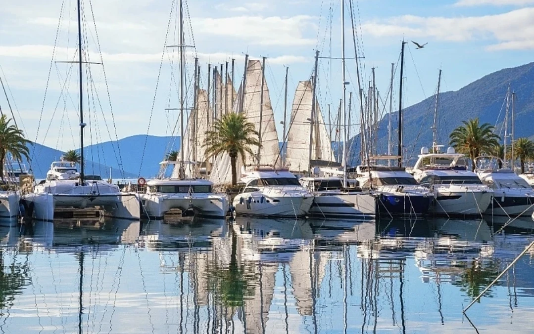 FINANCIAL TIMES: Vez za superjahtu postaje luksuz - Milijarderi plaćaju hiljade eura za noć u marinama