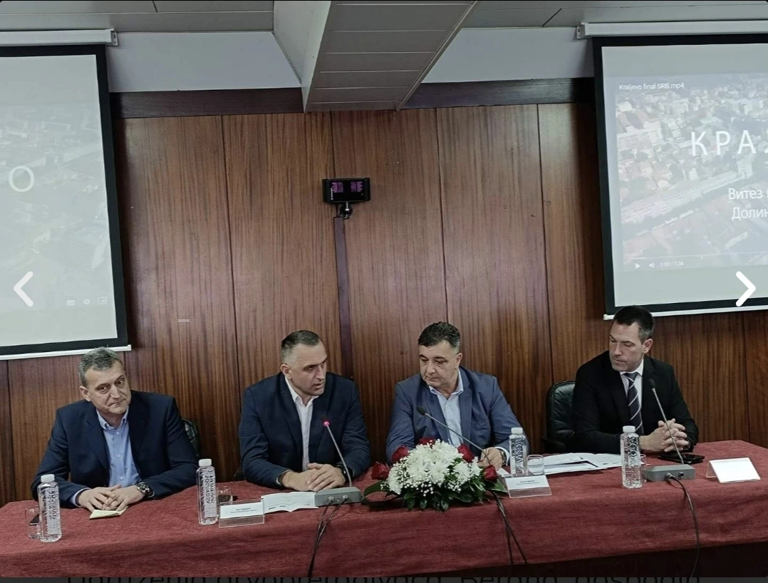 Šćekić odgovorio Đeljošaju i Predragu Zečeviću: Nije isto govoriti iz ministarske fotelje i voditi malu proizvodnu firmu