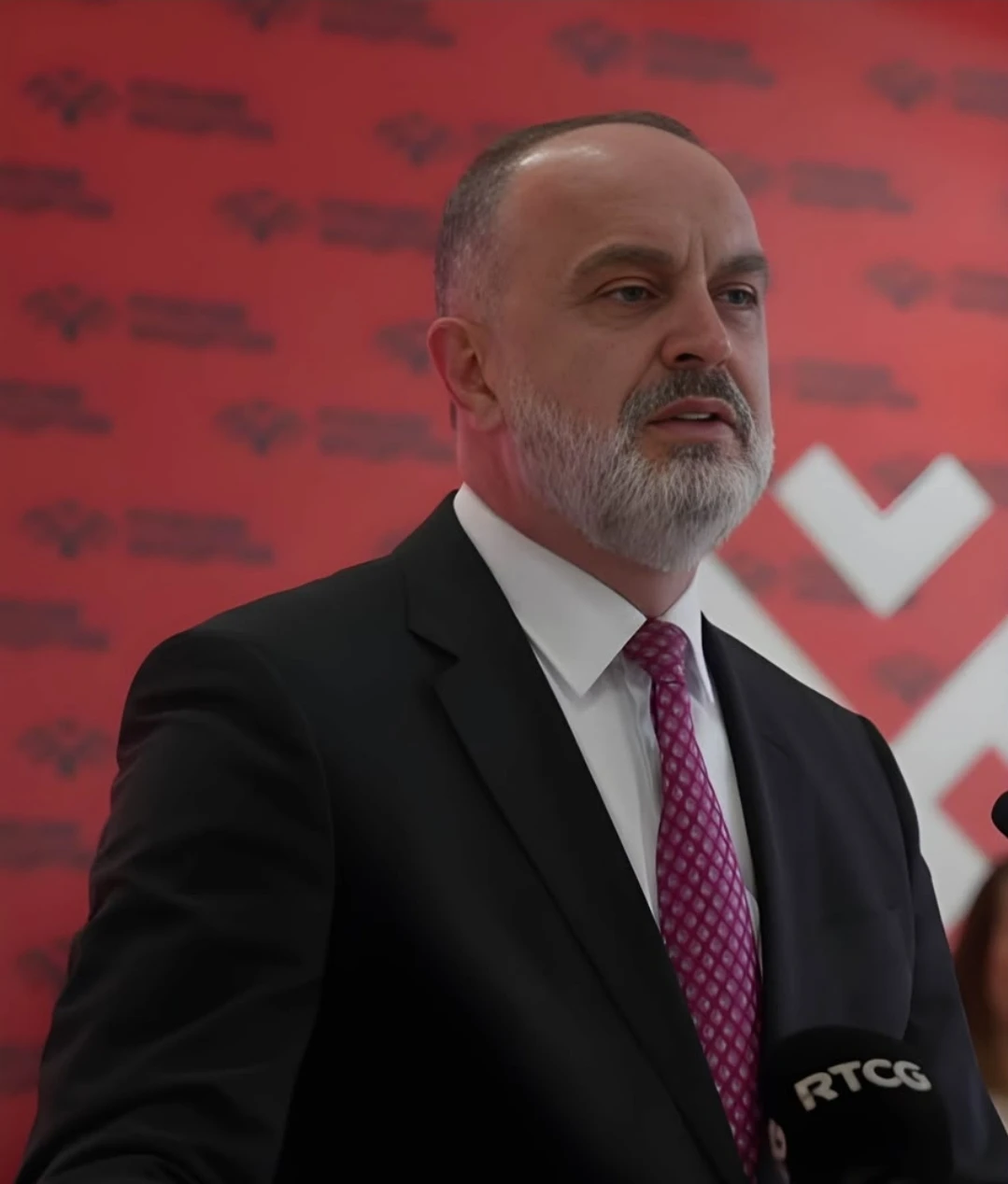 Ponosni na svoj identitet, odgovorni prema državi