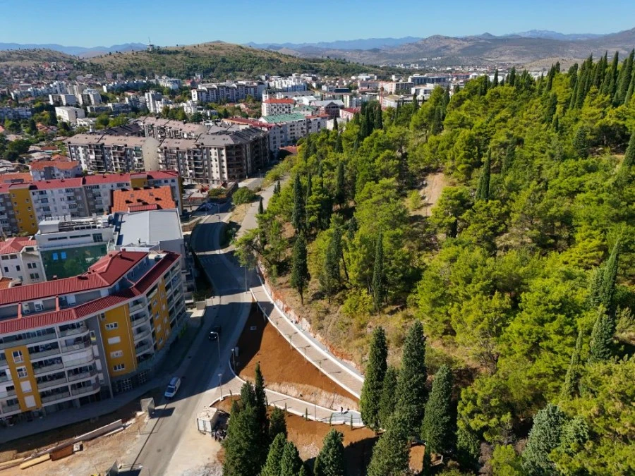 Završena izgradnja šetališta na Ljuboviću, Podgorica dobila novi prostor za šetnju i rekreaciju