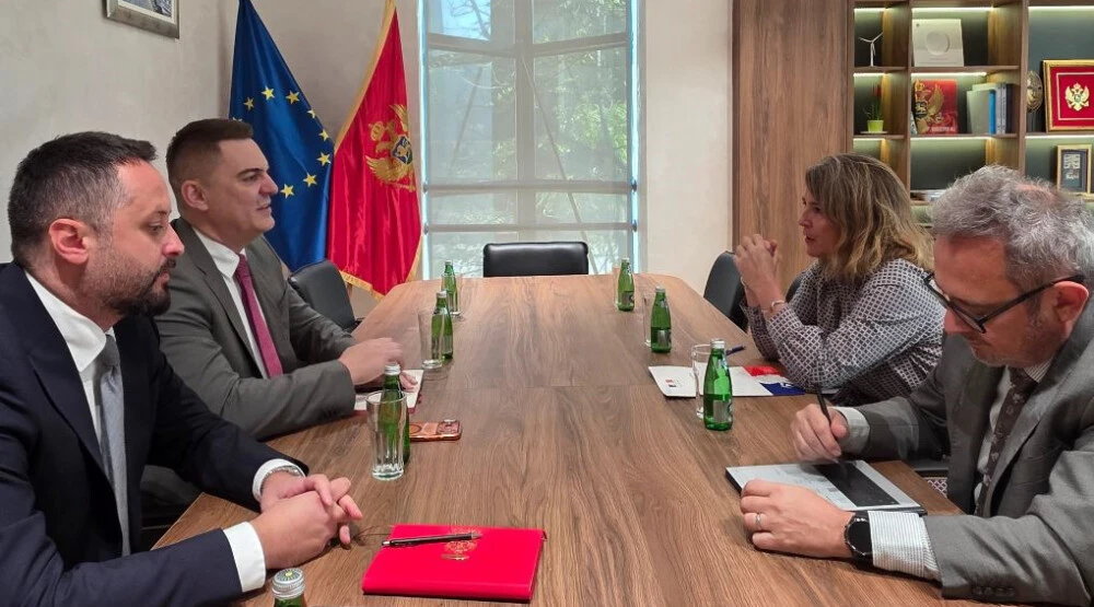 Šahmanović sa ambasadorkom Francuske: Dobre odnose želimo da pretočimo u nove energetske projekte i investicije