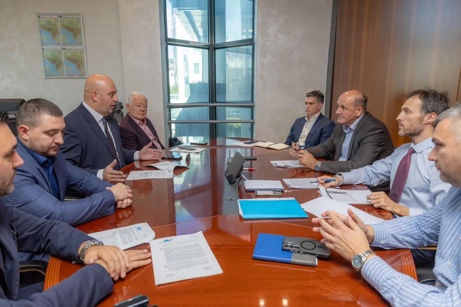 Ministarstvo saobraćaja: Hitno proširenje kapaciteta Aerodroma Podgorica i Tivat apsolutni prioritet radi sprečavanja gužvi u narednoj ljetnjoj sezoni